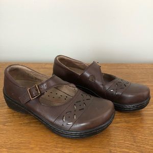 Klogs | 8.5 Brown Leather Mary Jane Style